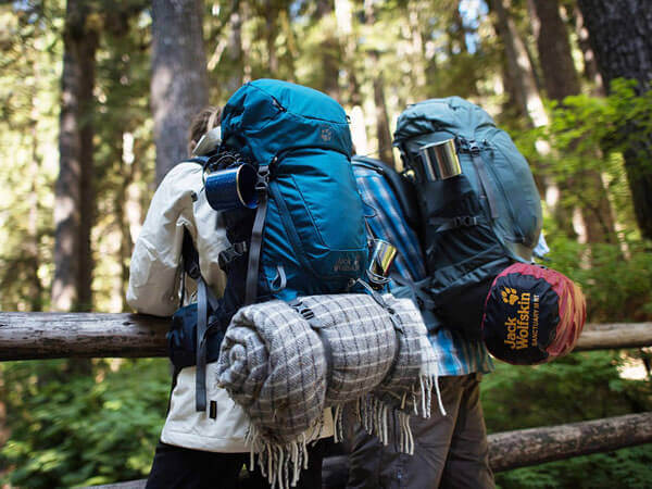 Beschränkt euch auf das Wesentliche, wenn ihr euren Trekkingrucksack packt.