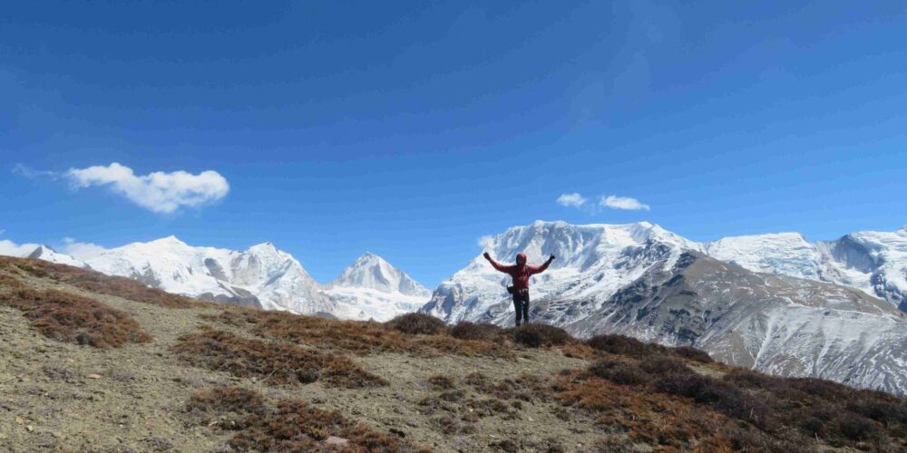 Traumhafter Ausblick auf die Natur der Himlung-Region in Nepal