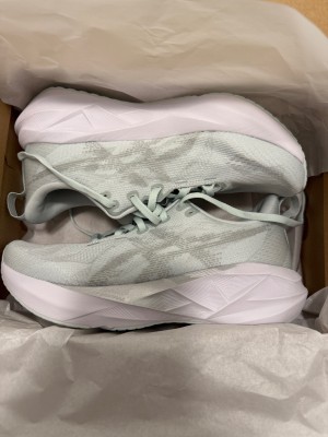 Bild 1 von Tracy zu Asics - Women's Novablast 5 - Runningschuhe