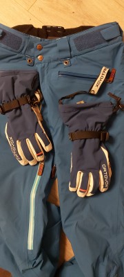 Bild 1 von Evelyn zu Ortovox - Women's Merino Mountain Glove - Handschuhe