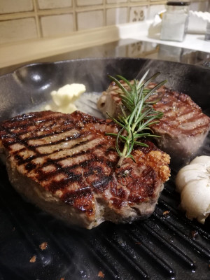 Bild 1 von Wolfram zu Petromax - Grill-Feuerpfanne - Pfanne